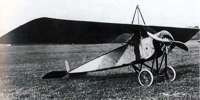 Le Morane-Saulnier type L, appelé Parasol.