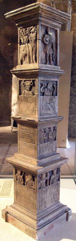 Maquette de reconstitution du Pilier des Nautes au musée de Cluny