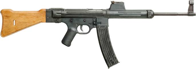 Reproduction du Sturmgewehr 45