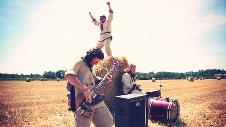 Photo issue du clip musical anachronique "Makrian Rock Starz"